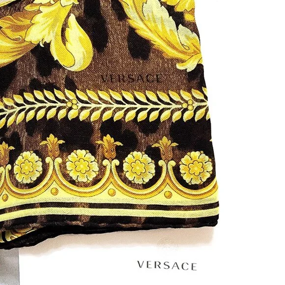 VERSACE Wild Barocco Silk Twill Scarf